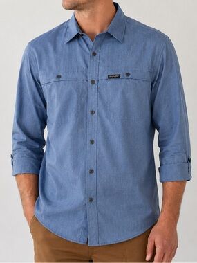 2/40$ WRANGLER regular fit buttoned shirt Sz‎ medium